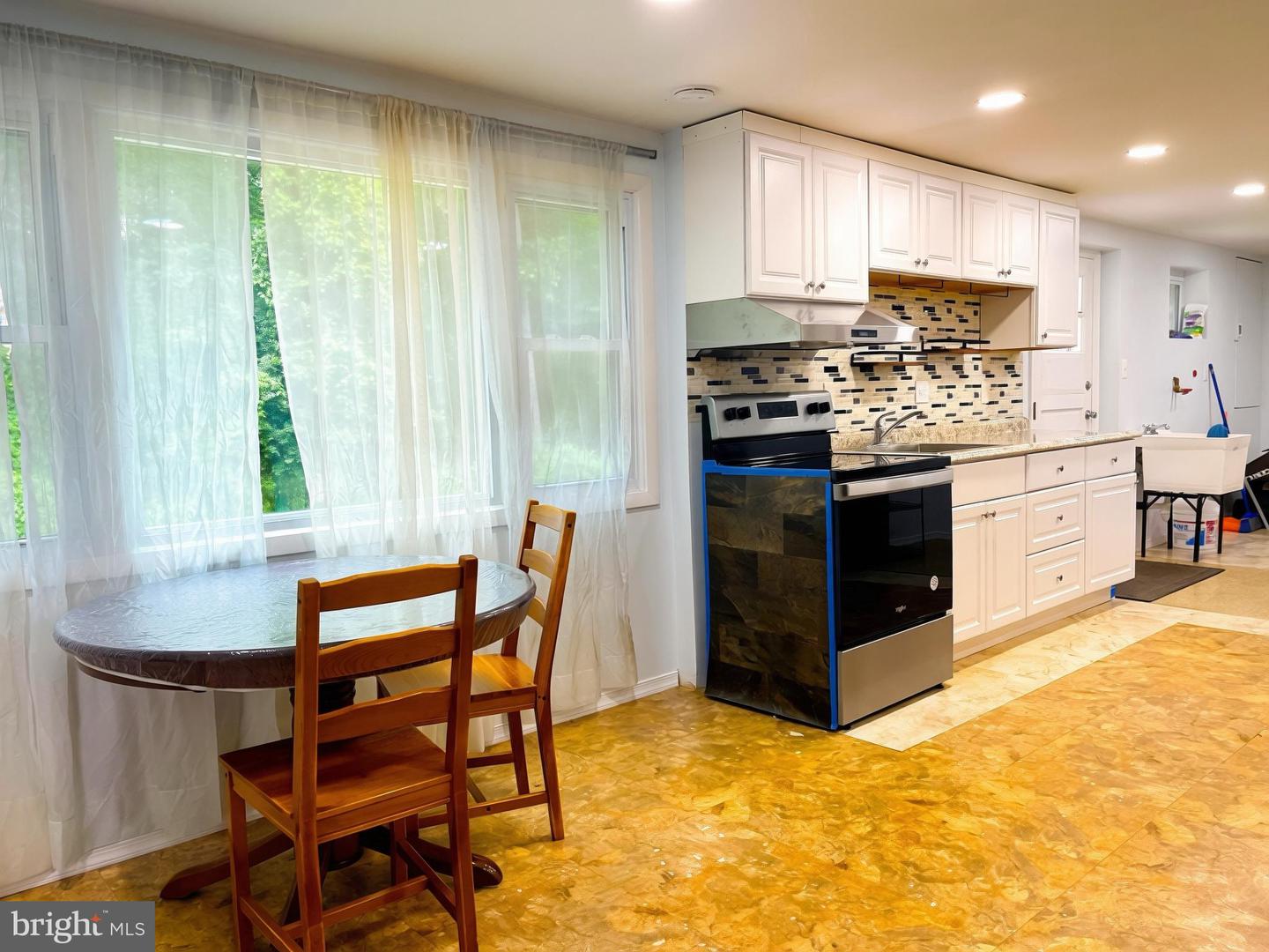 9122 Bridgewater St #Unit a — photo