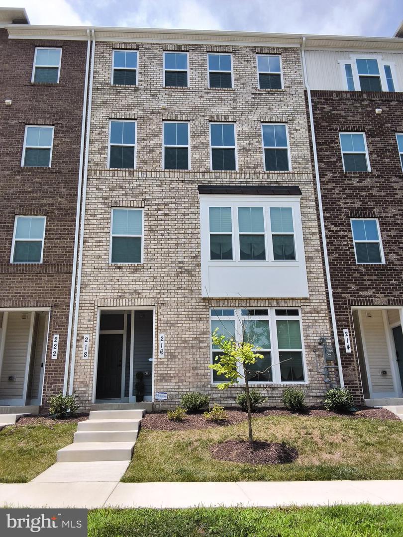 216 Matisse Pl — photo