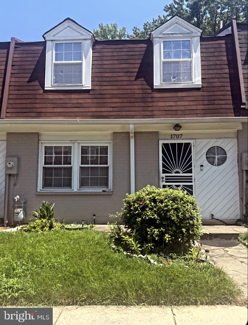 1707 Dutch Village Dr #M-393 — photo