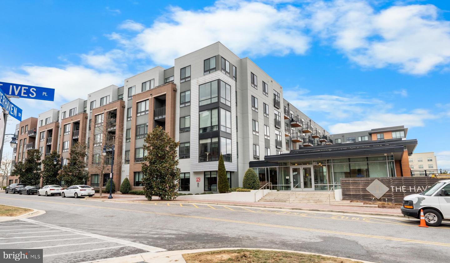 145 Riverhaven Dr #551 — photo