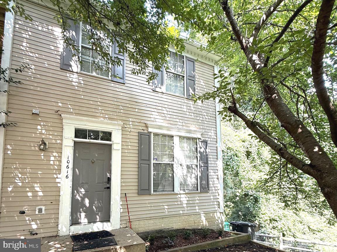 10616 Fitzgibbon Ct — photo