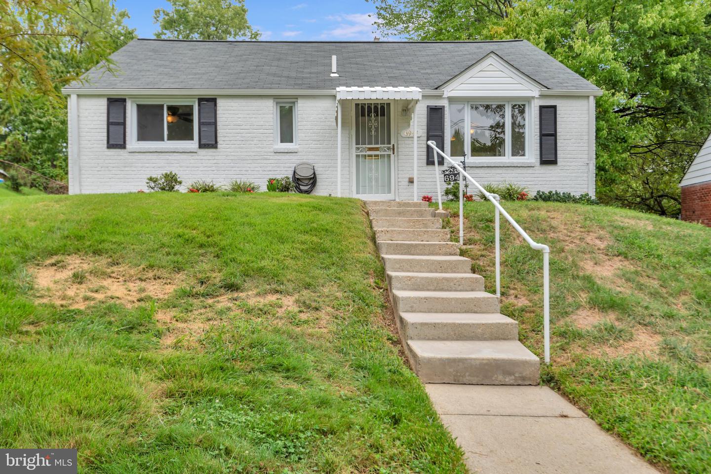 6944 Decatur Pl — photo