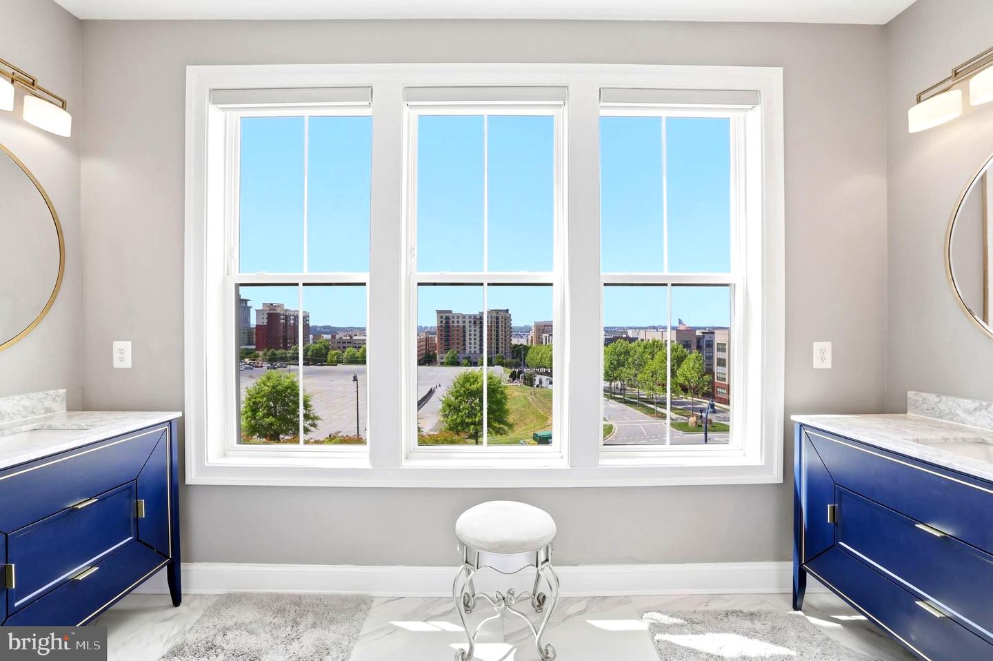 500 Riversail Ln #438 — photo