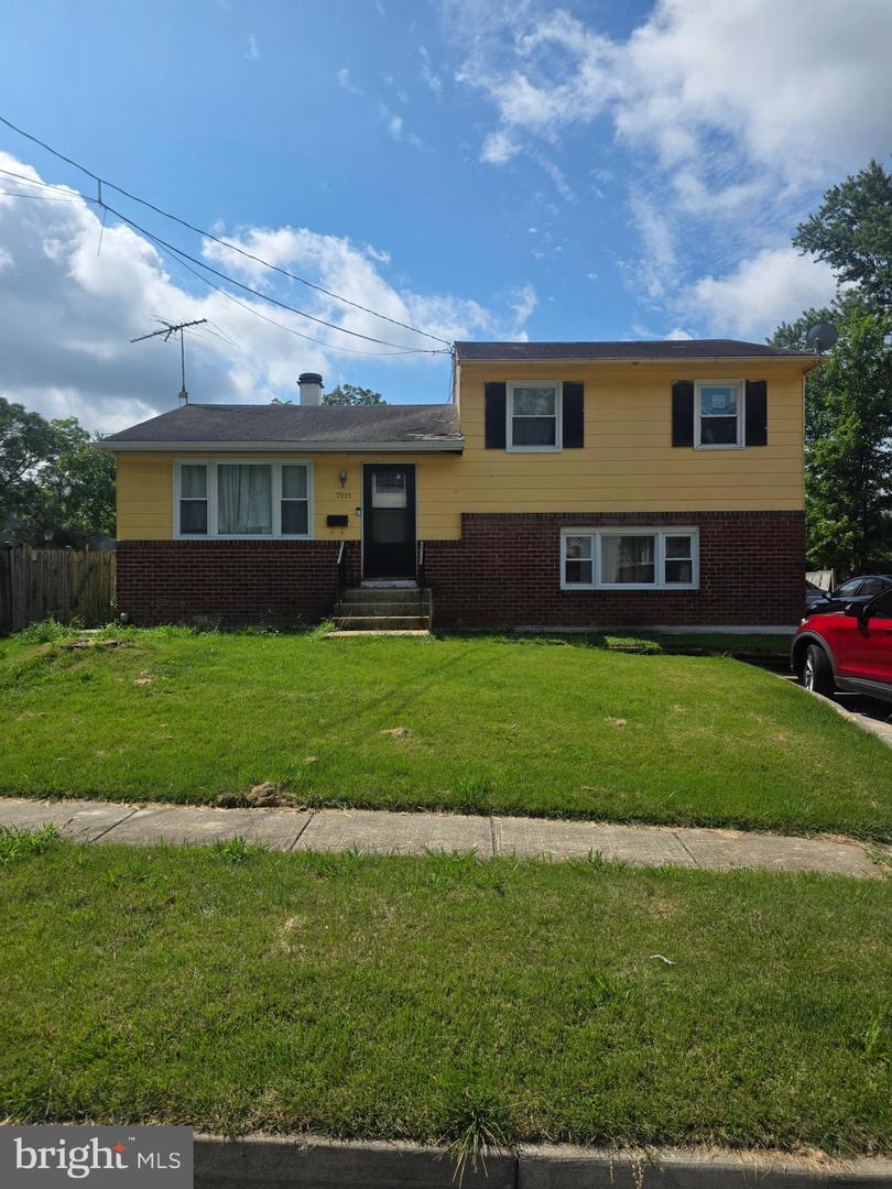 7511 Newberry Ln — photo