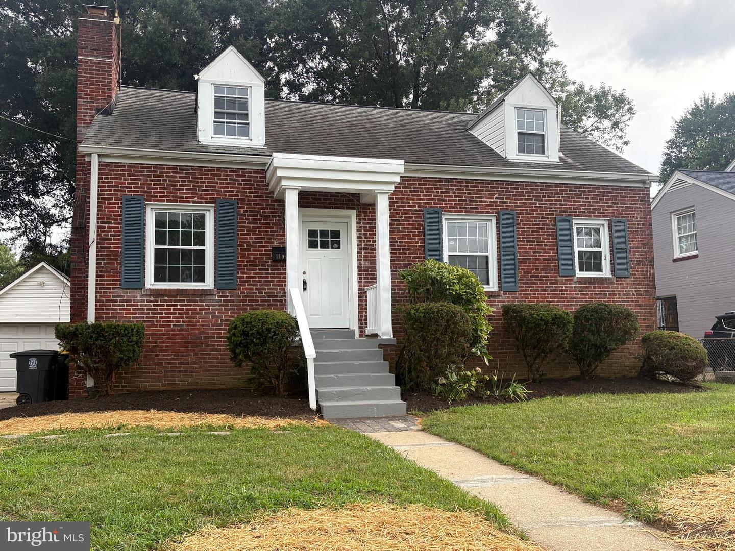 2105 Amherst Rd — photo