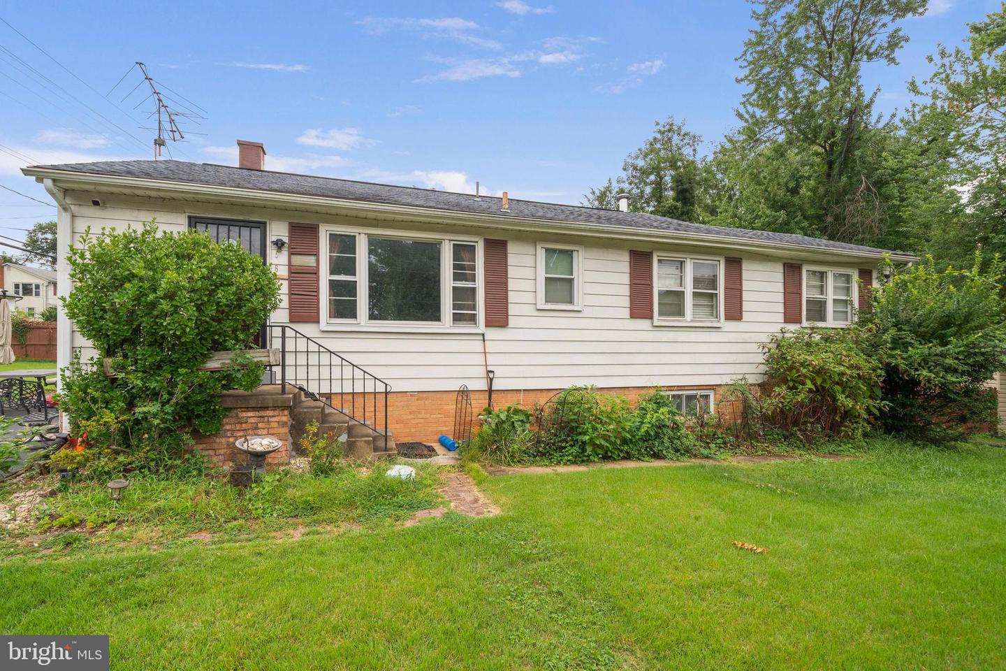 5603 Berwyn Rd — photo
