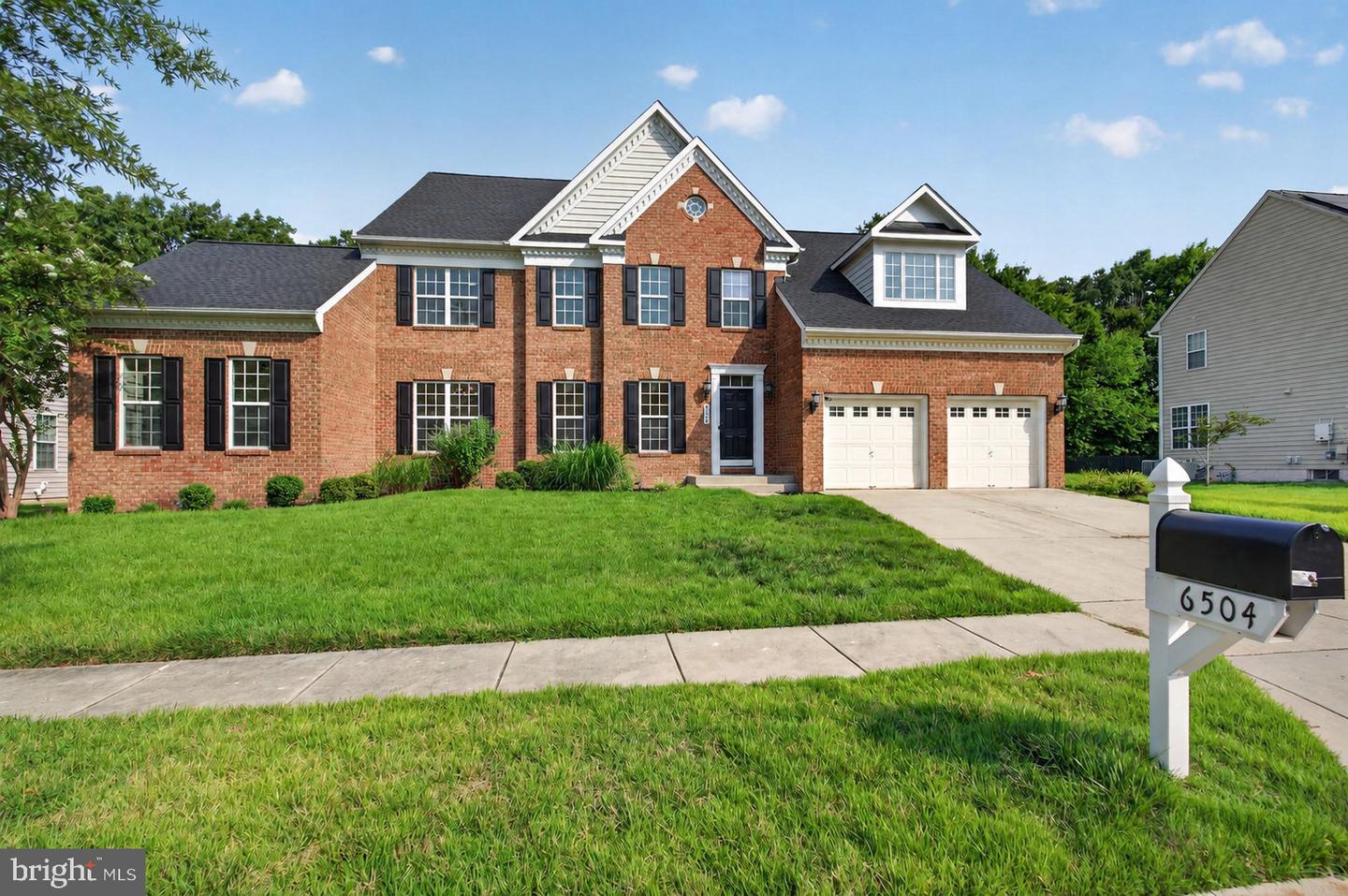 6504 Chatham Park Dr — photo