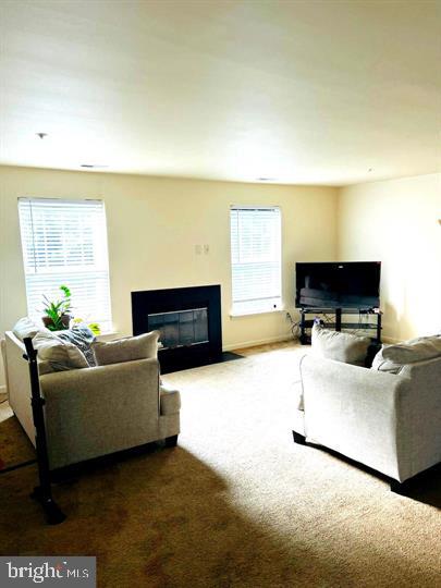 6015 Glen Rock Ave — photo