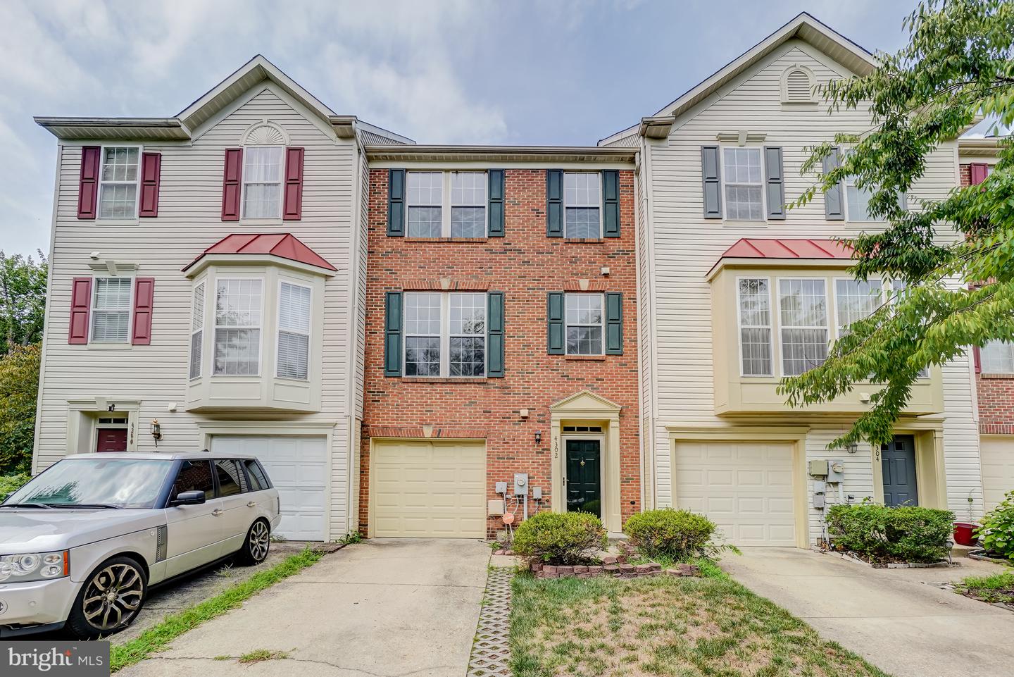 4302 Day Lily Dr — photo