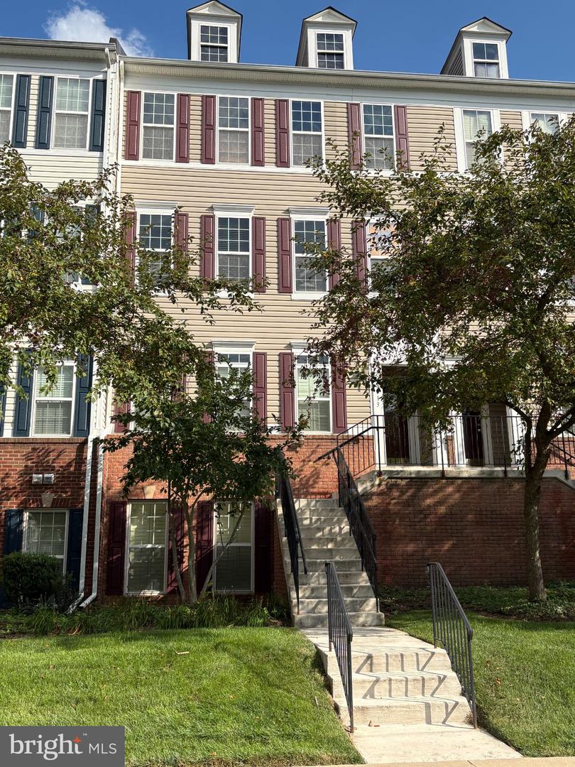 5513 Lanier Ave #351 — photo