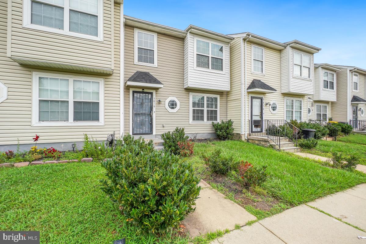 5816 N Holly Springs Dr #1-3 — photo