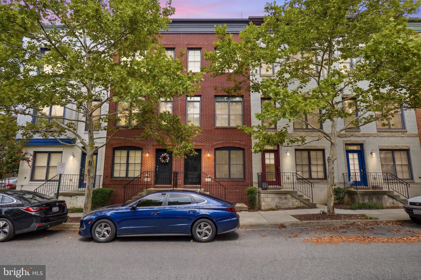 4404 Longfellow St — photo