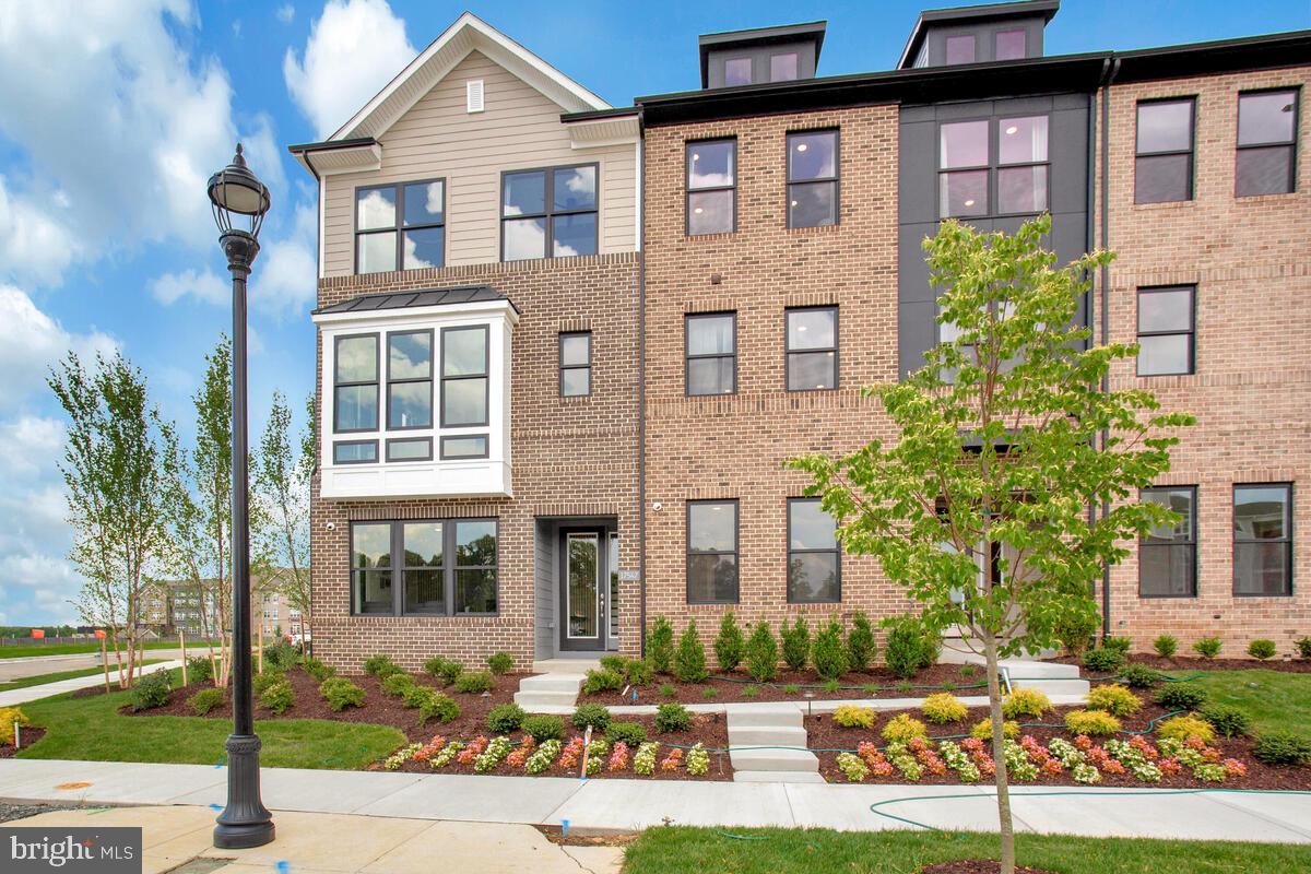 5025 Henry King Way #1G — photo