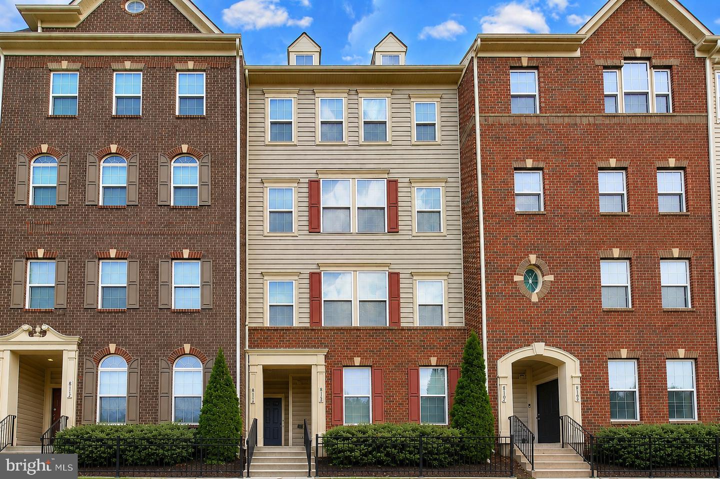 8111 Greenbelt Station Pkwy #302F — photo