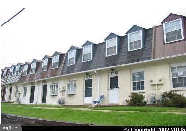 1713 Village Green #Z-33 — photo