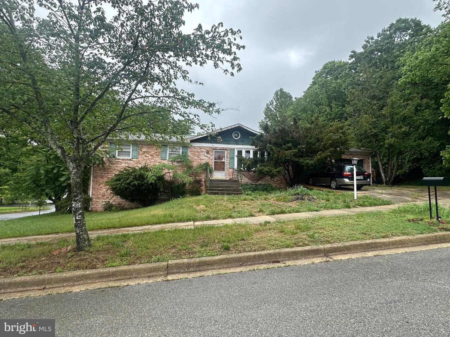 12711 Jean Way — photo