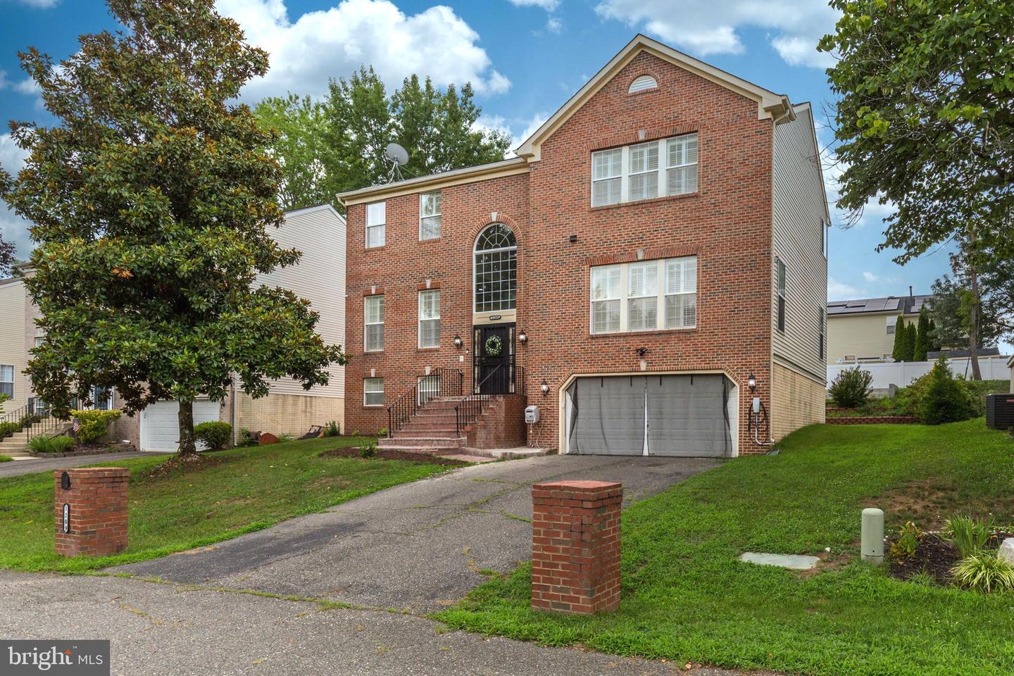 1209 Minnesota Way — photo