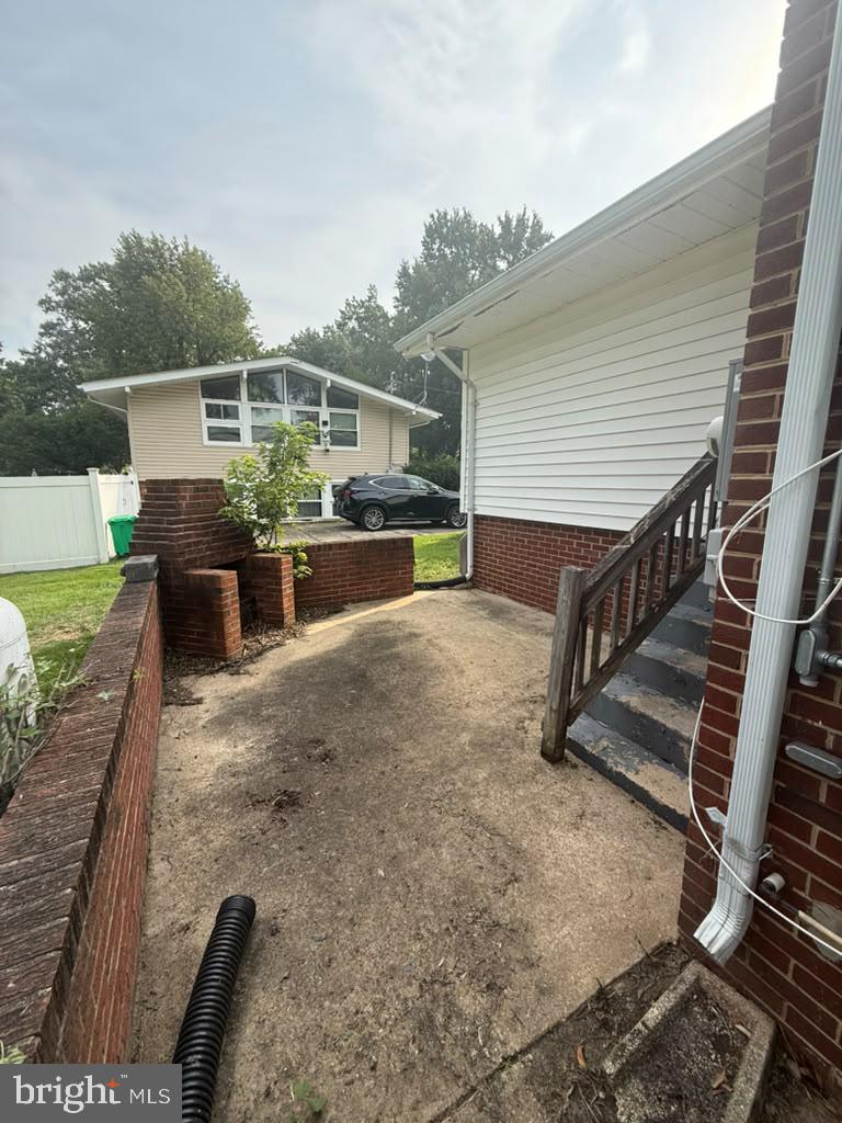 8111 Fort Foote Rd — photo