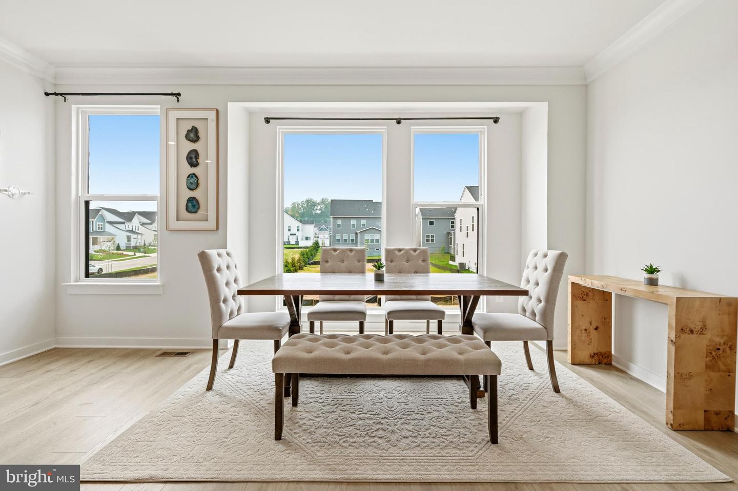 16007 Hyde Park Pl — photo