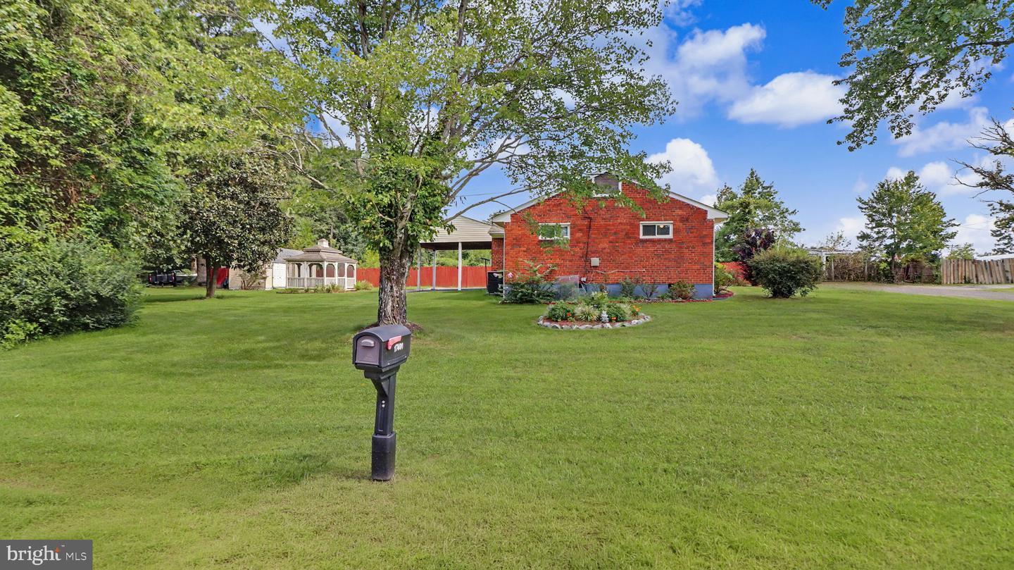 17400 Livingston Rd — photo
