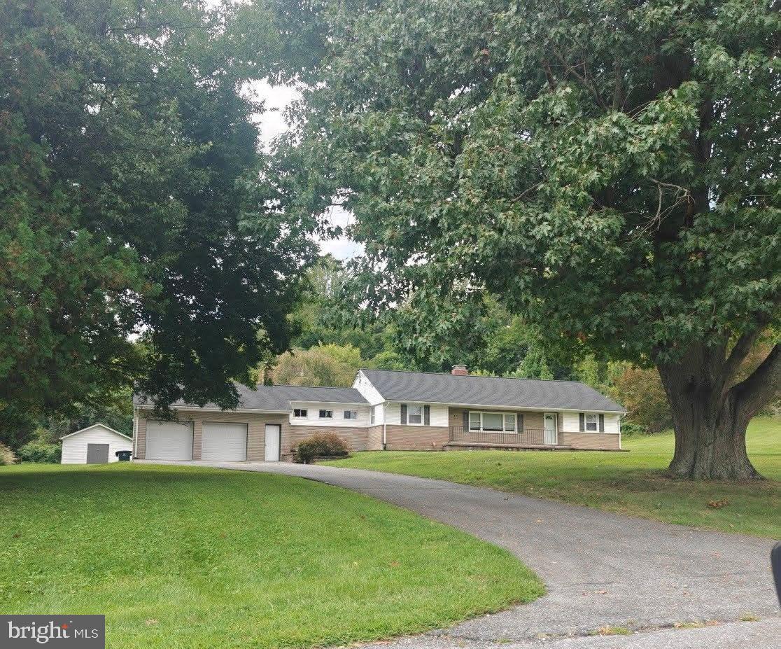 13829 Willoughby Rd — photo