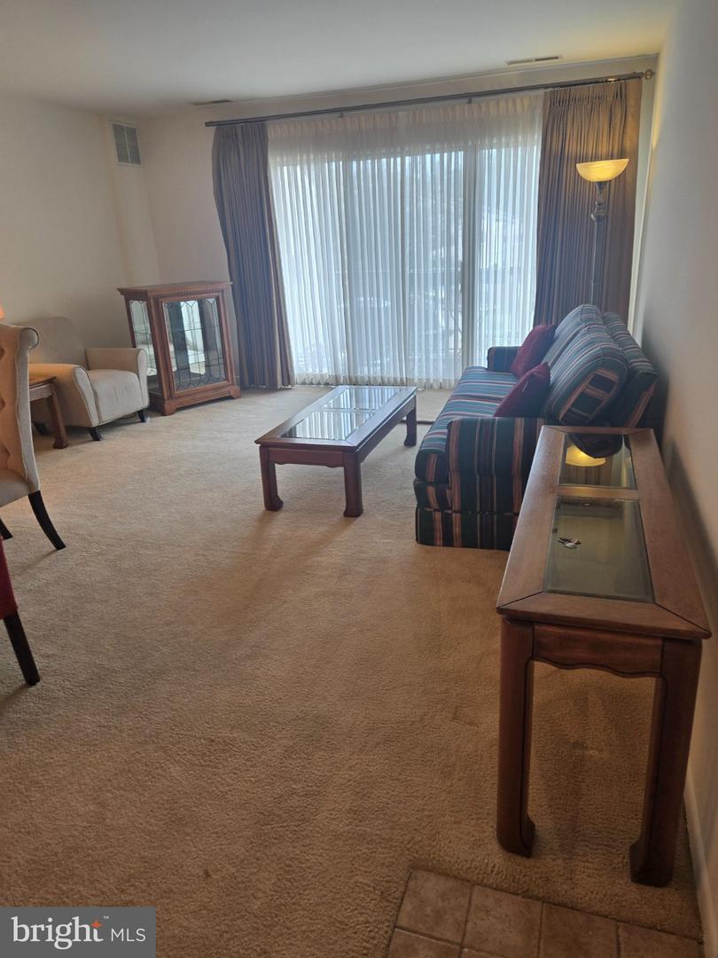 10118 Campus Way S #304 — photo
