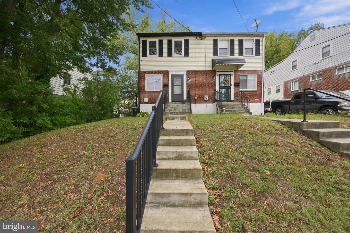 7214 Annapolis Rd — photo