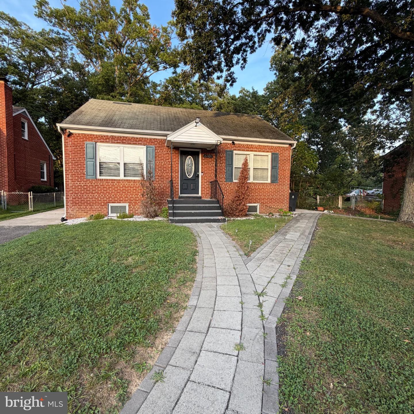 6702 Livingston Rd — photo
