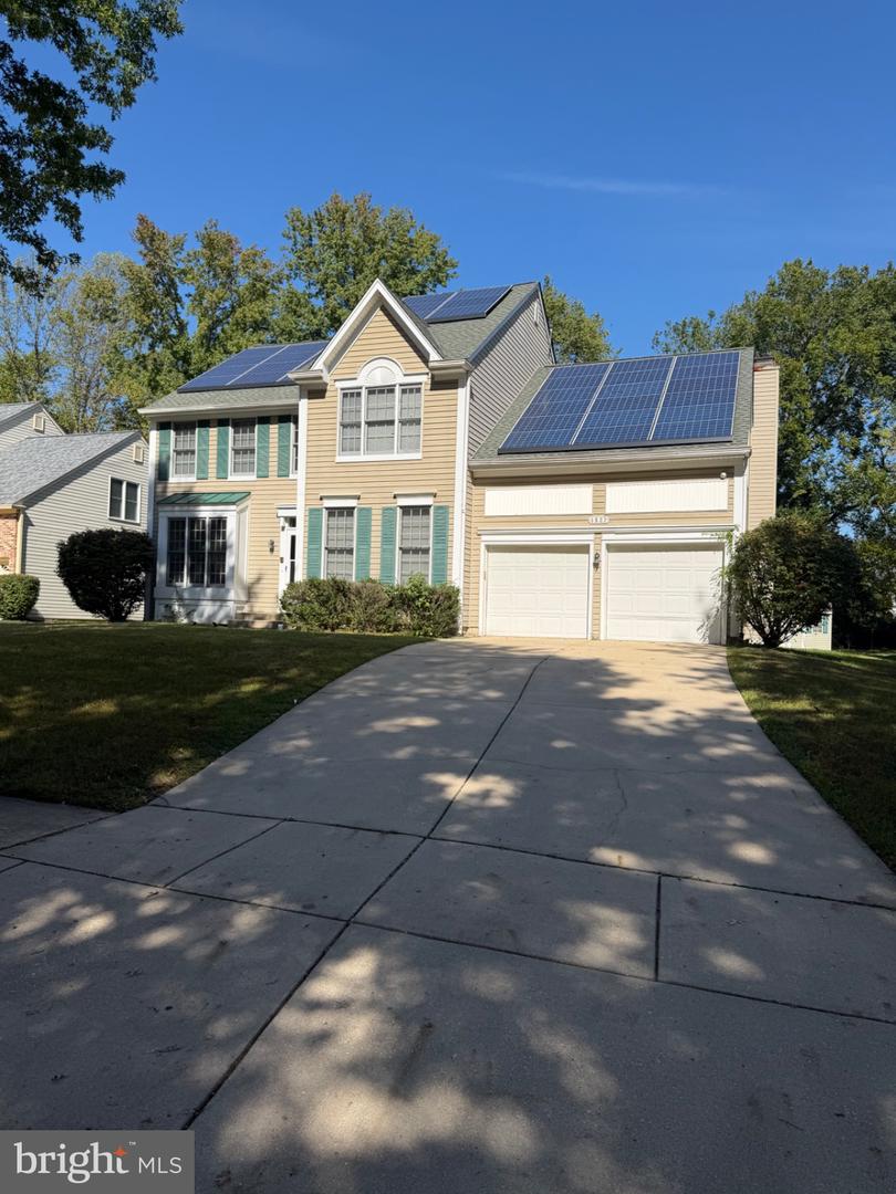 1821 Peachtree Ln — photo