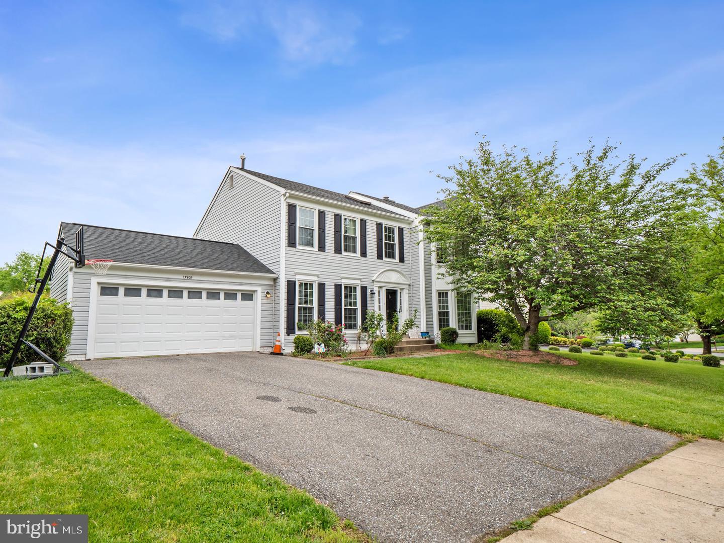 13908 Amberly Ct — photo