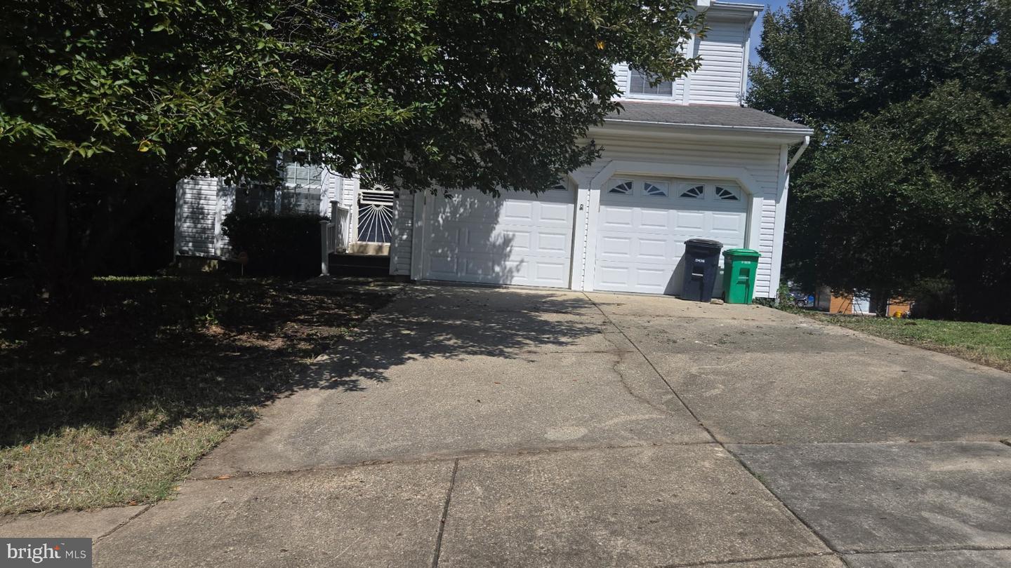 2104 Whispering Willow Ct — photo