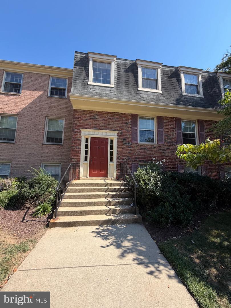 6022 Westchester Dr #301 — photo