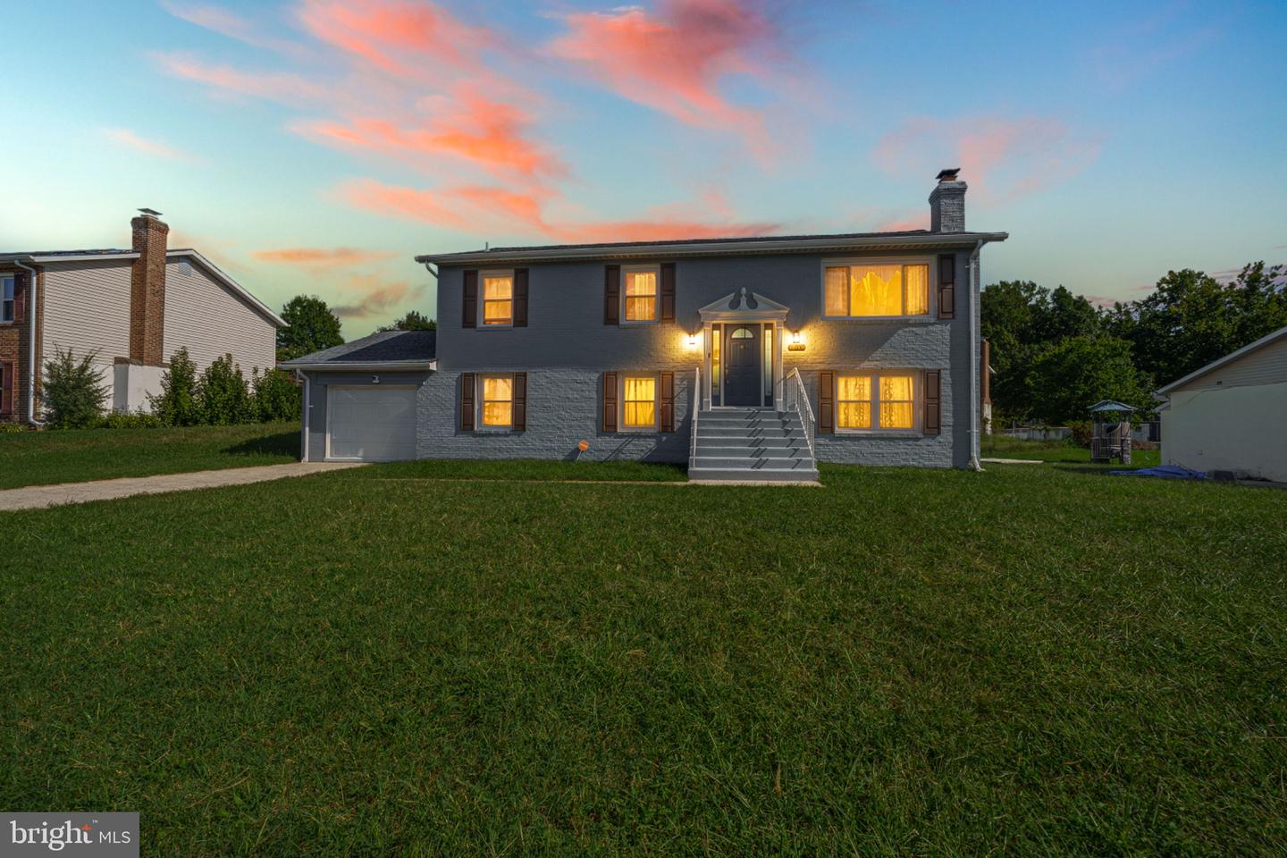 8916 Trubador Dr — photo
