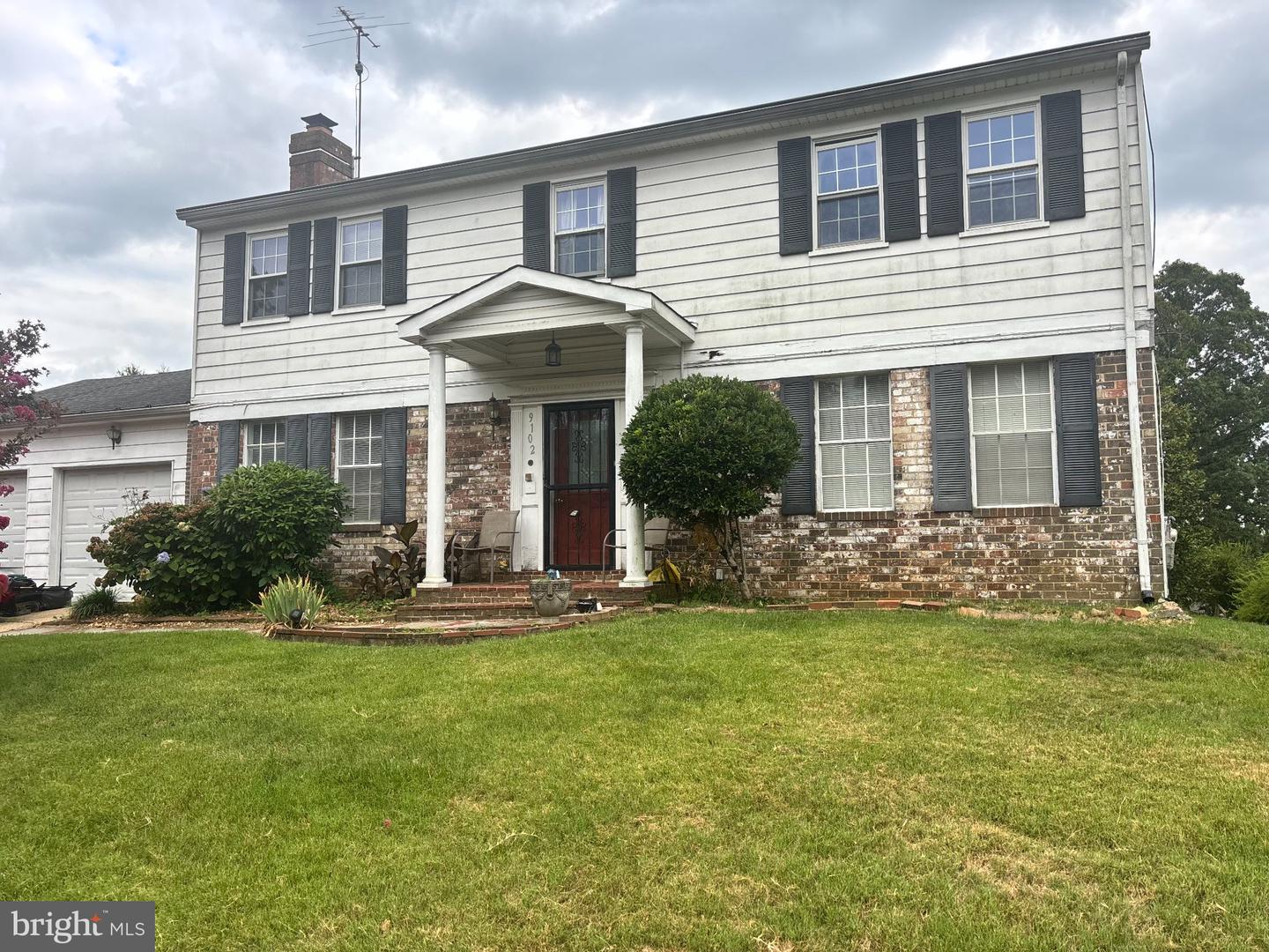 9102 Loughran Rd — photo