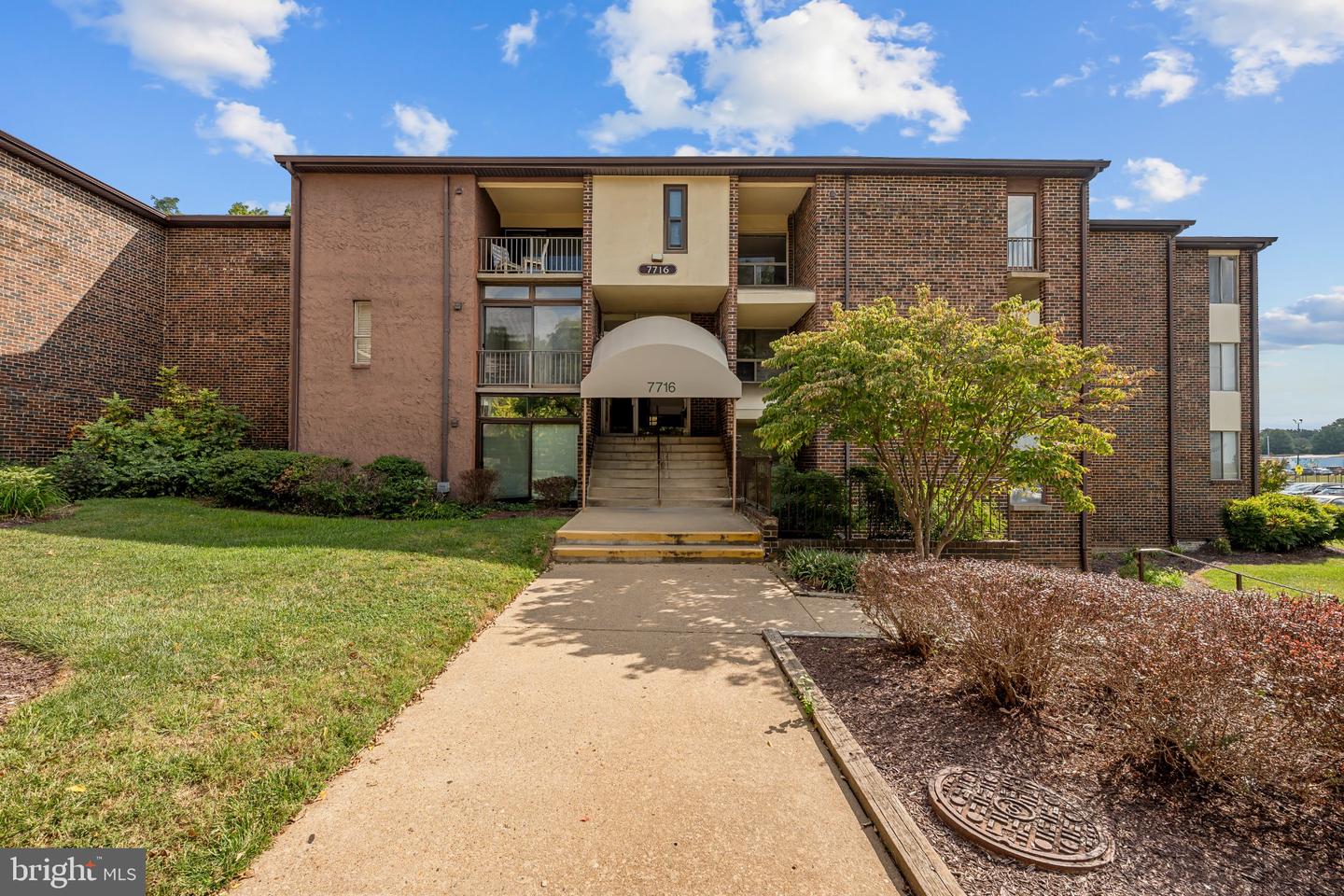 7716 Hanover Pkwy #304 — photo