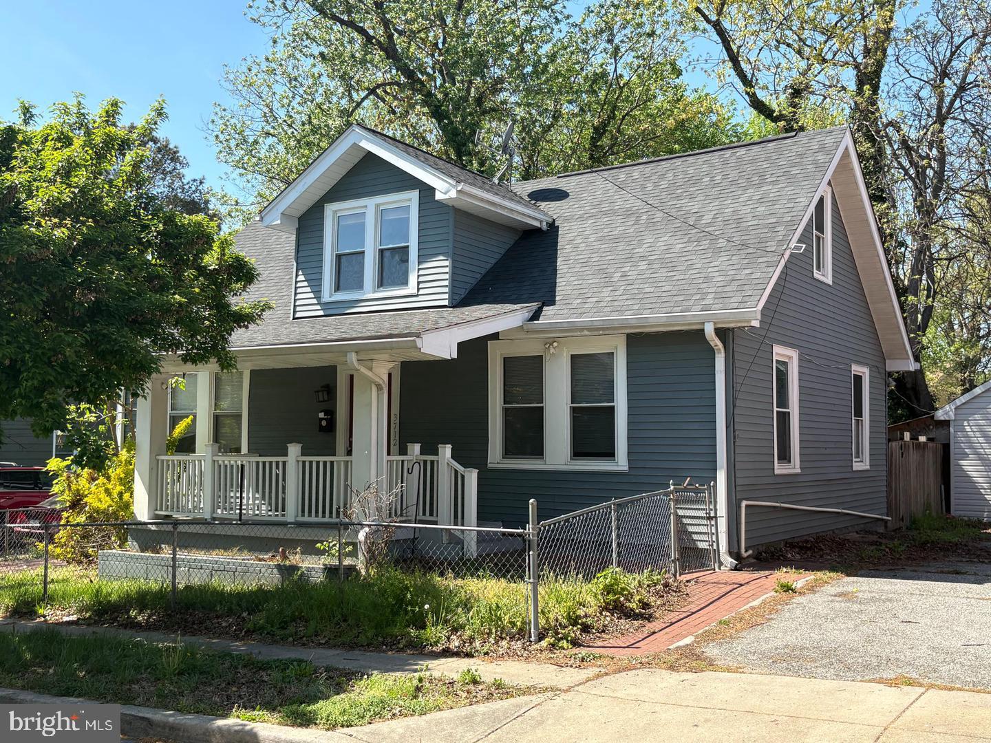 3712 Quincy St — photo