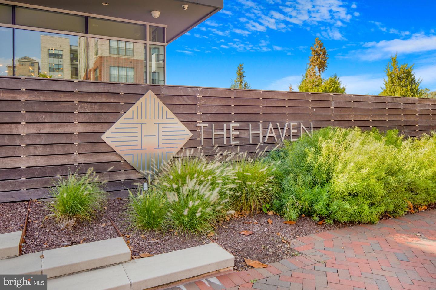 145 Riverhaven Dr #125 — photo