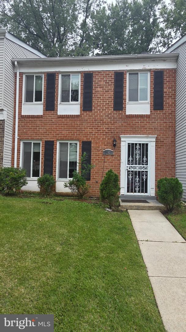 7621 Swan — photo