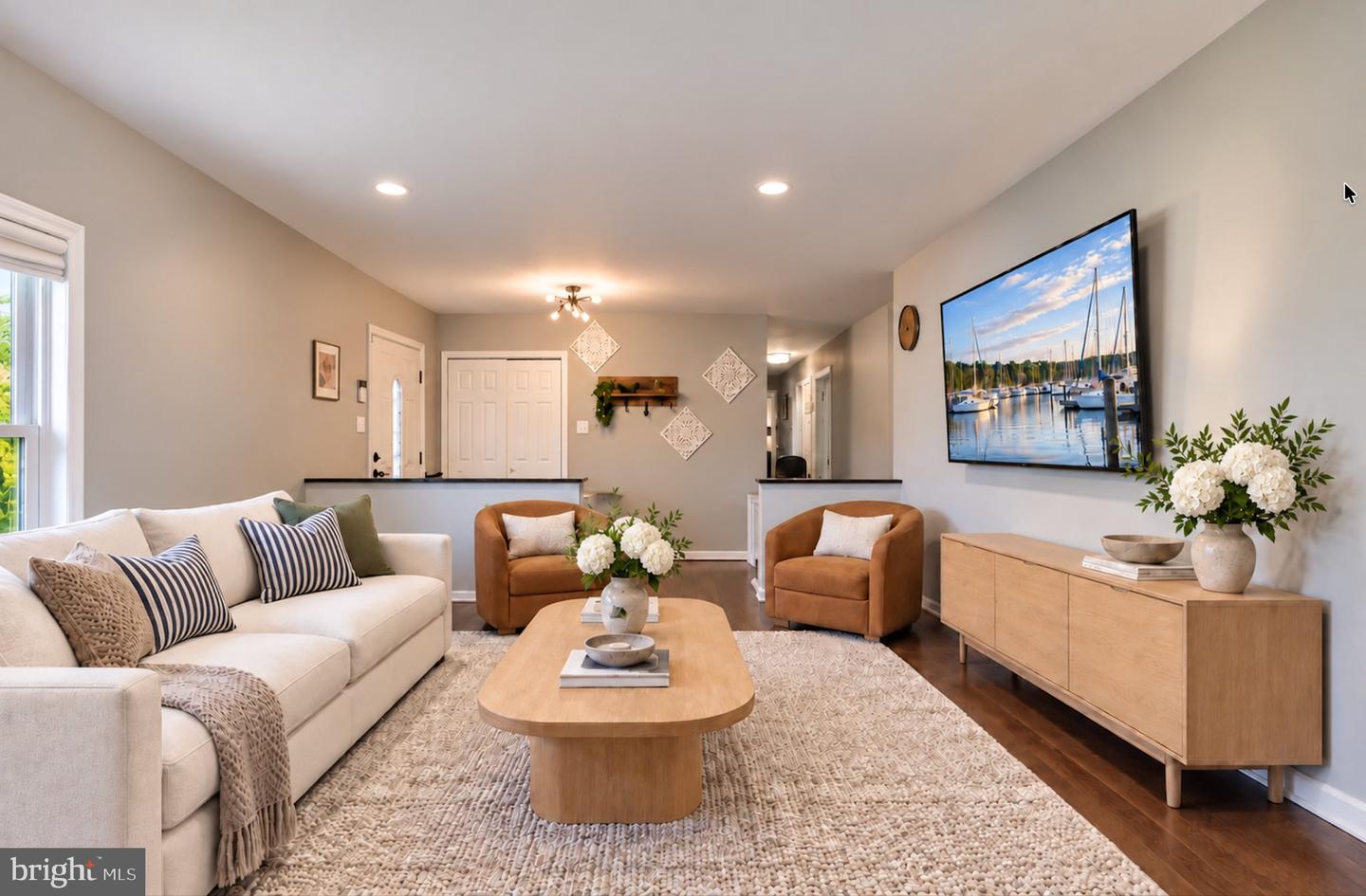10807 Hill Top Dr — photo