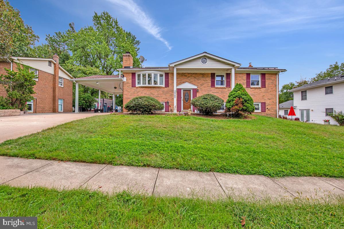 10703 Tyrone Dr — photo