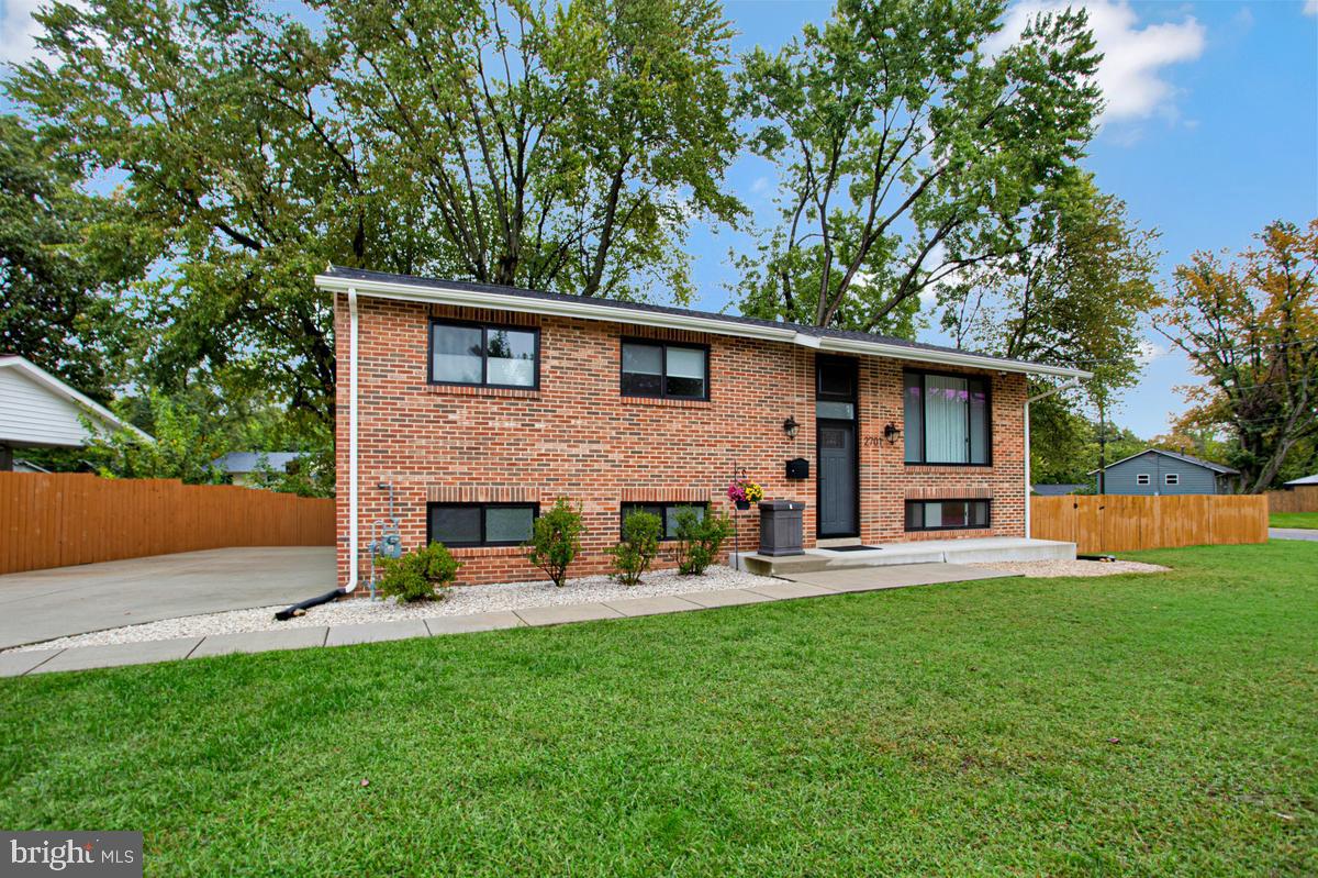 2701 Kelner Dr — photo