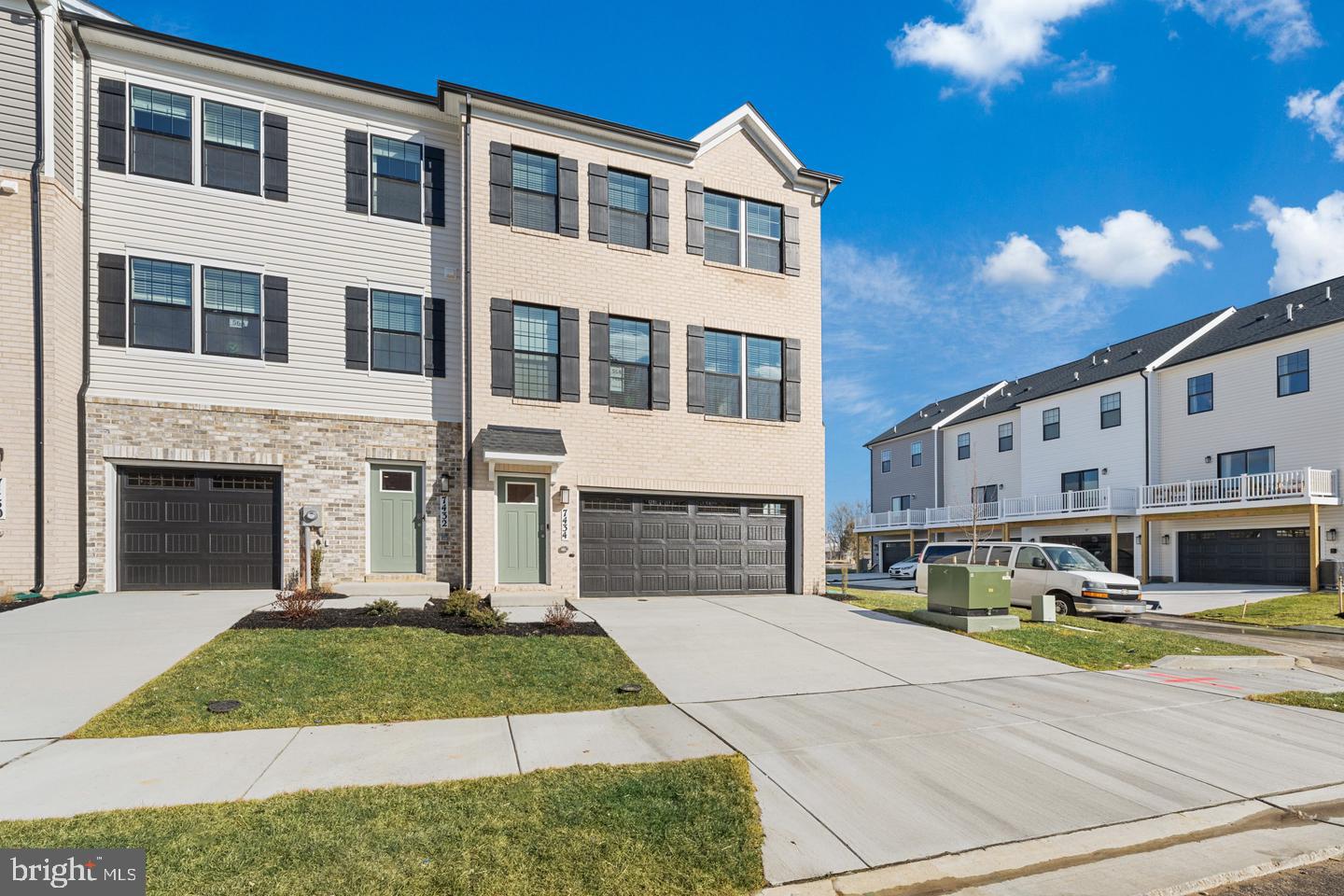 15011 Sapmoss Ln — photo