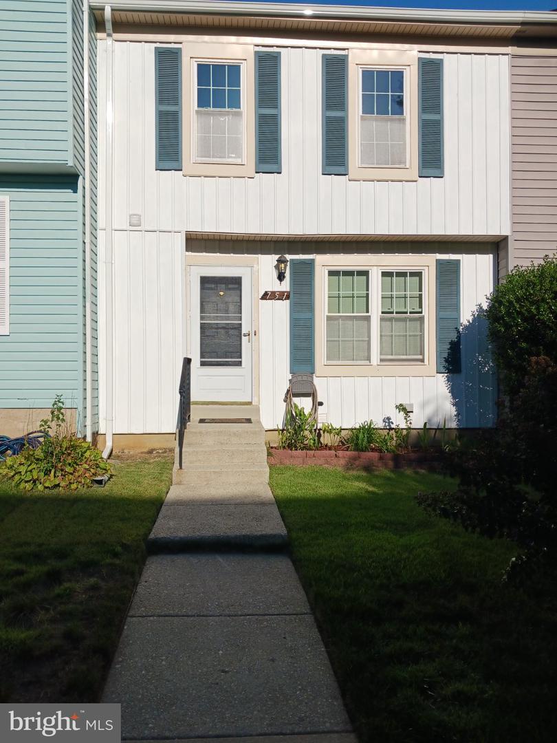 751 Saint Michaels Dr — photo