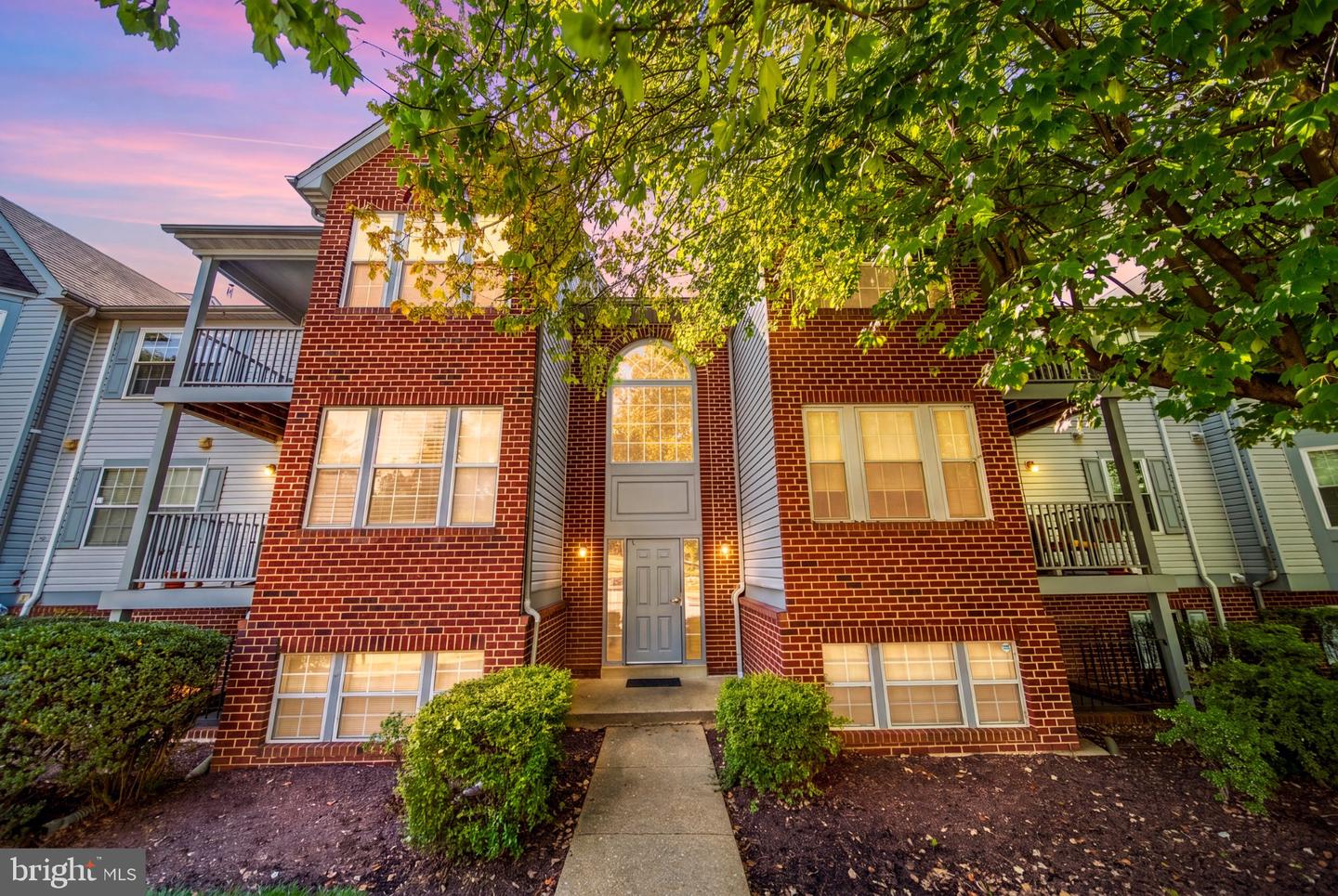 2030 Alice Ave #301 — photo