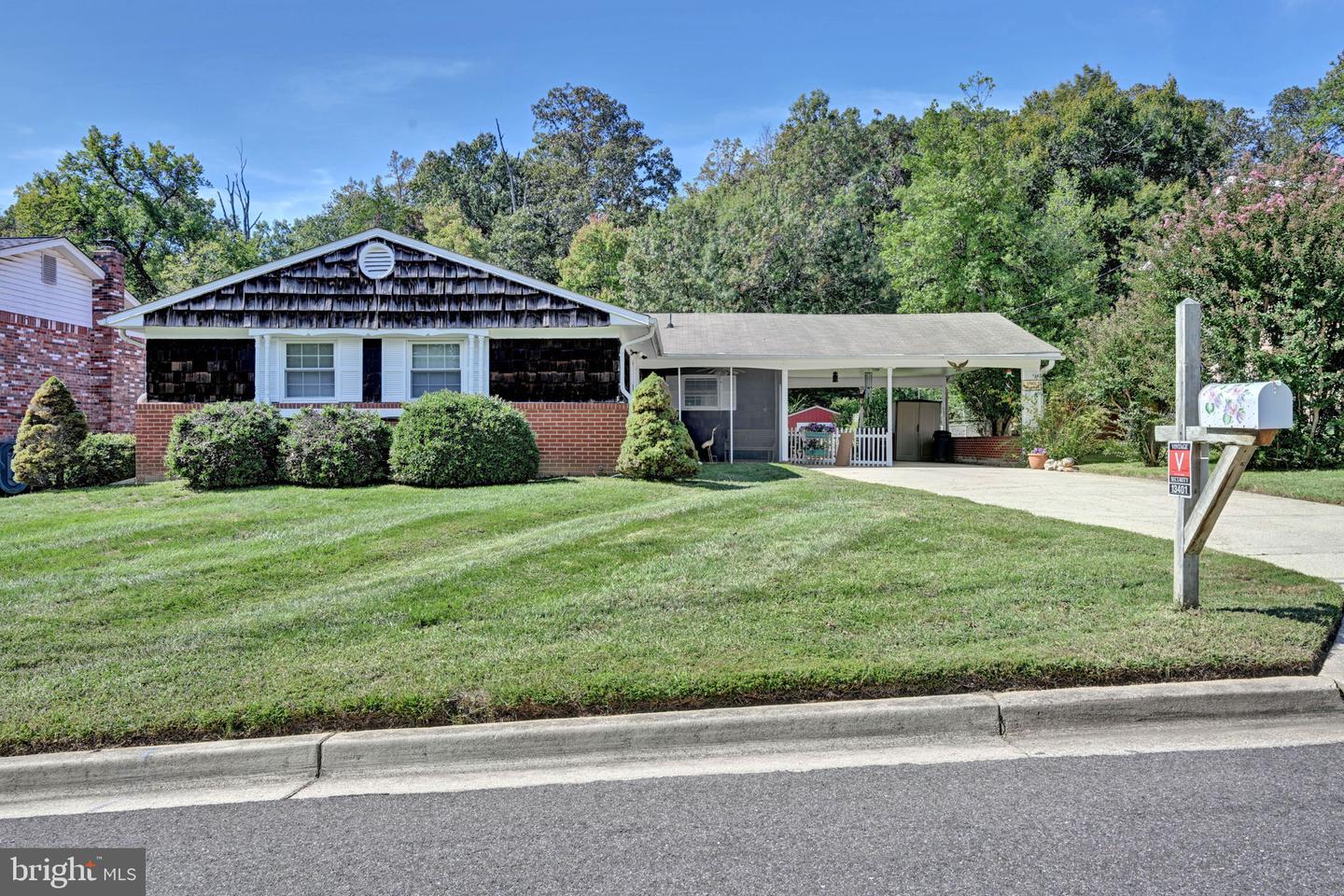 13401 Queens Ln — photo