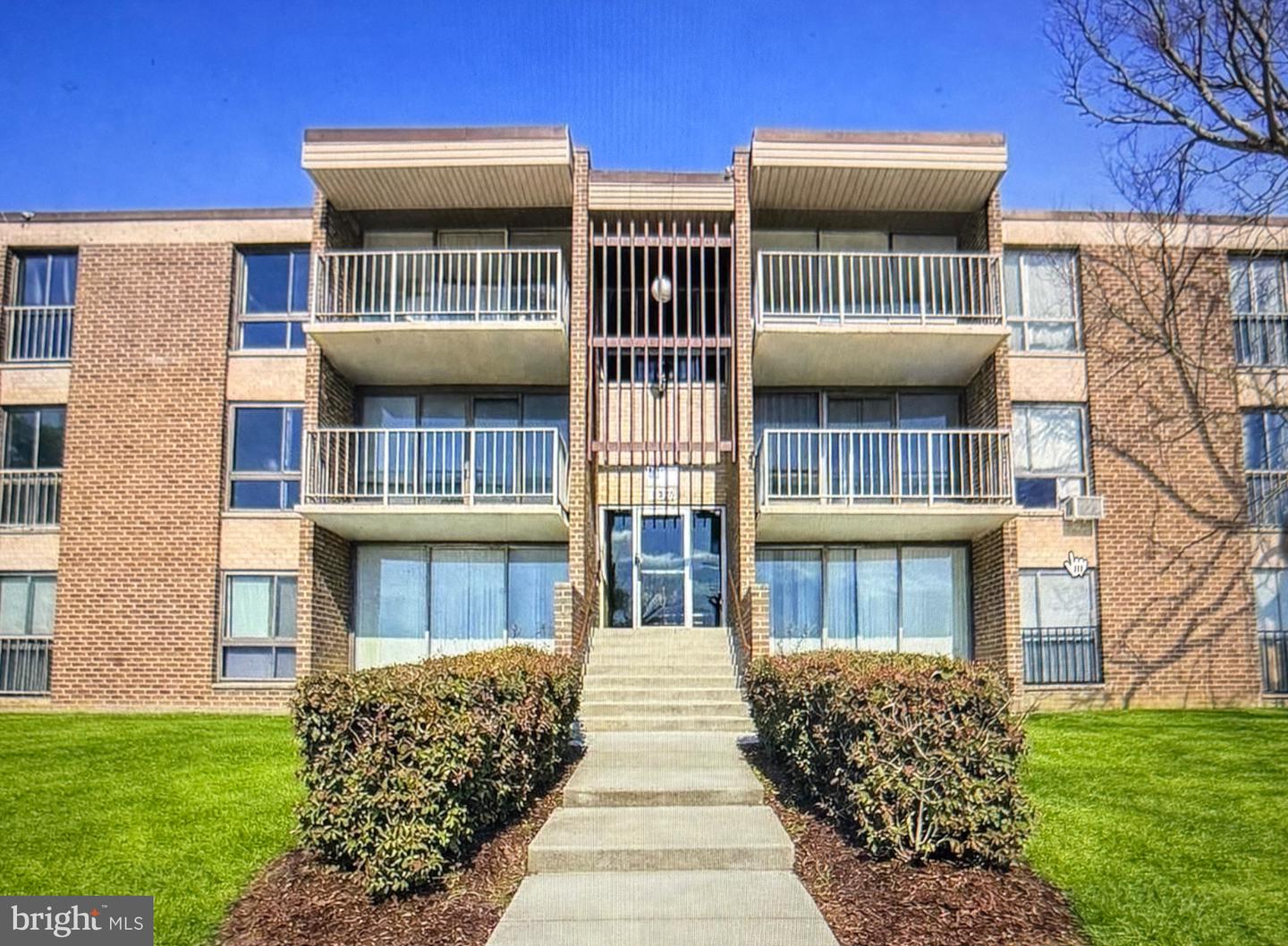 7975 Riggs Rd Rd #4 — photo