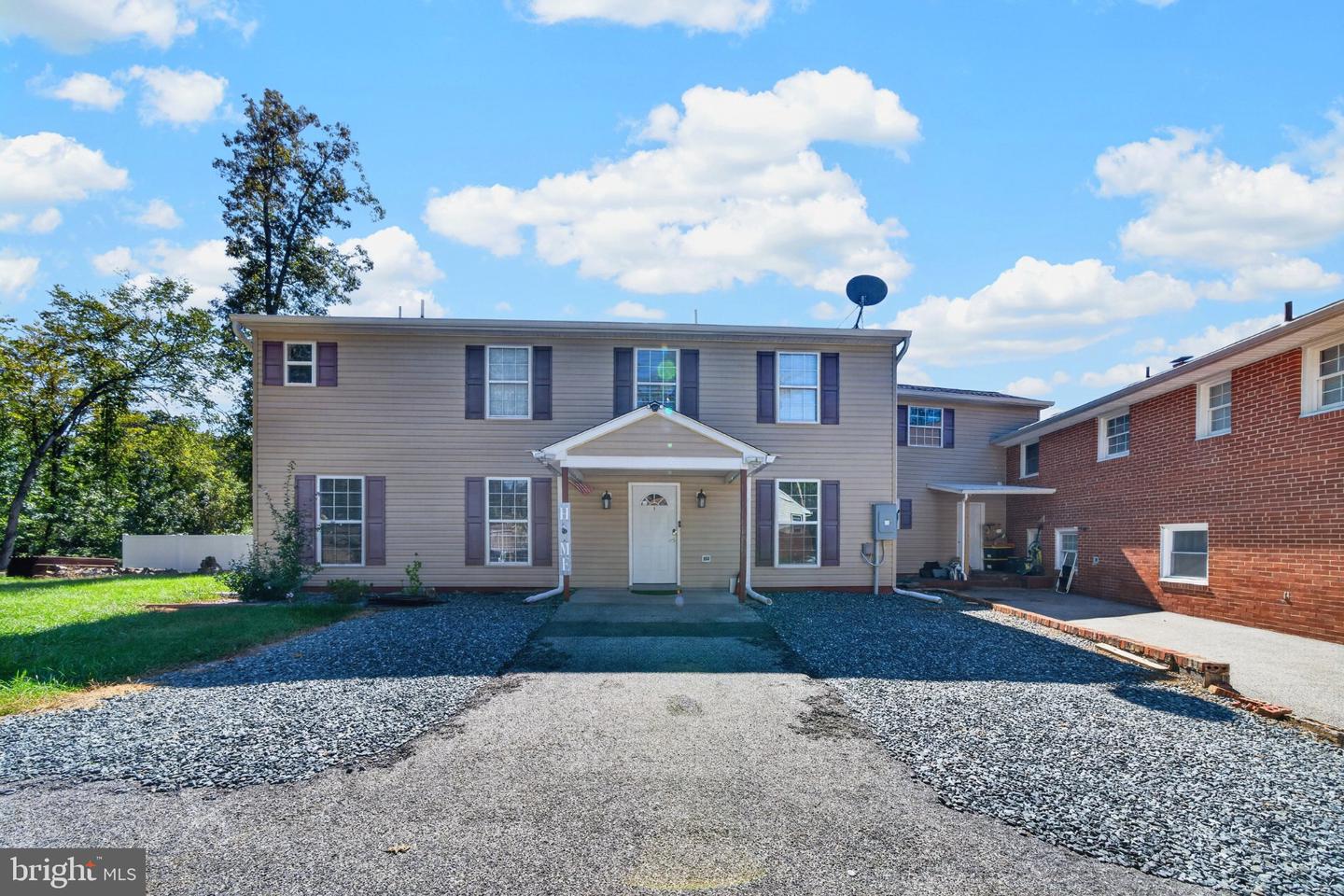 15700 Maple Dr — photo