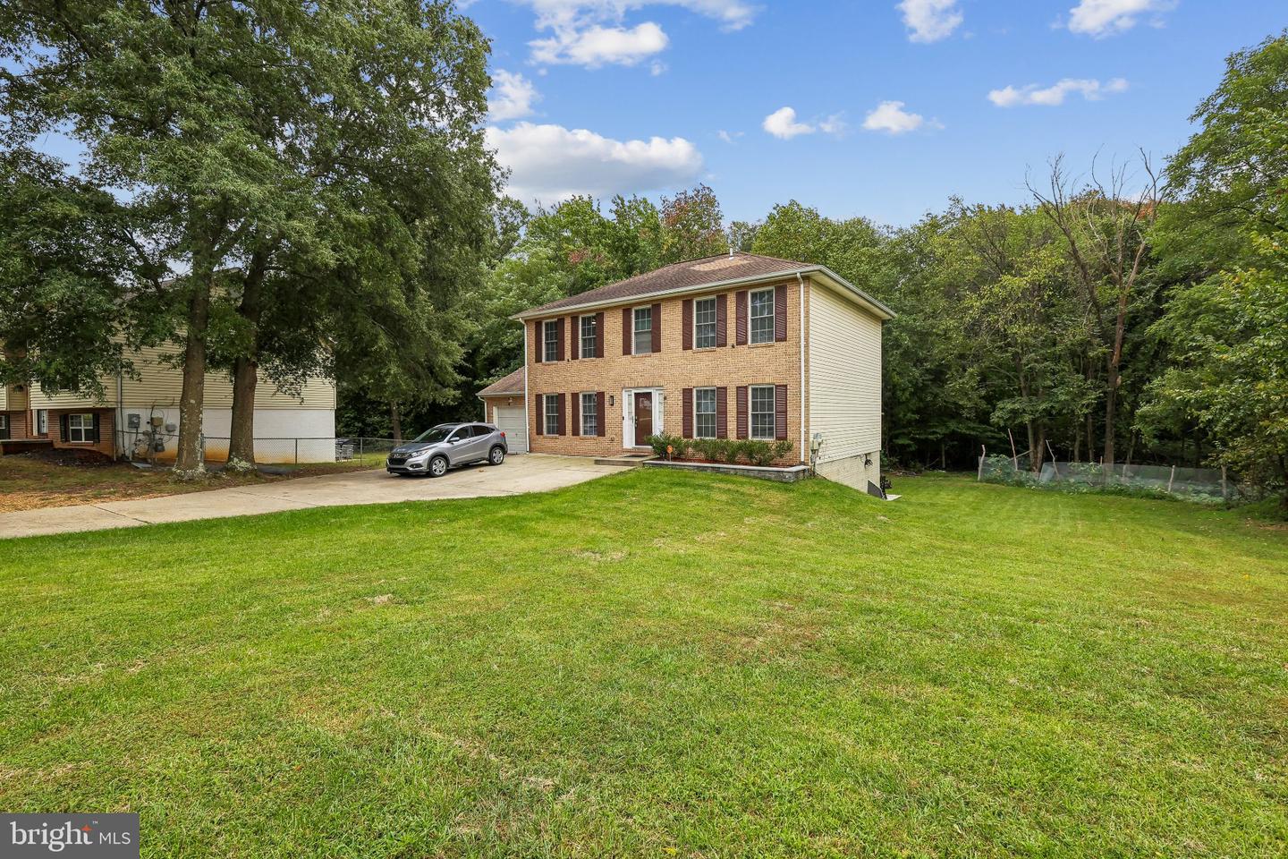 2609 John a Thompson Rd — photo