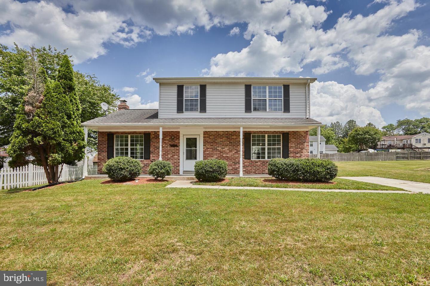6713 Martindale Ct — photo