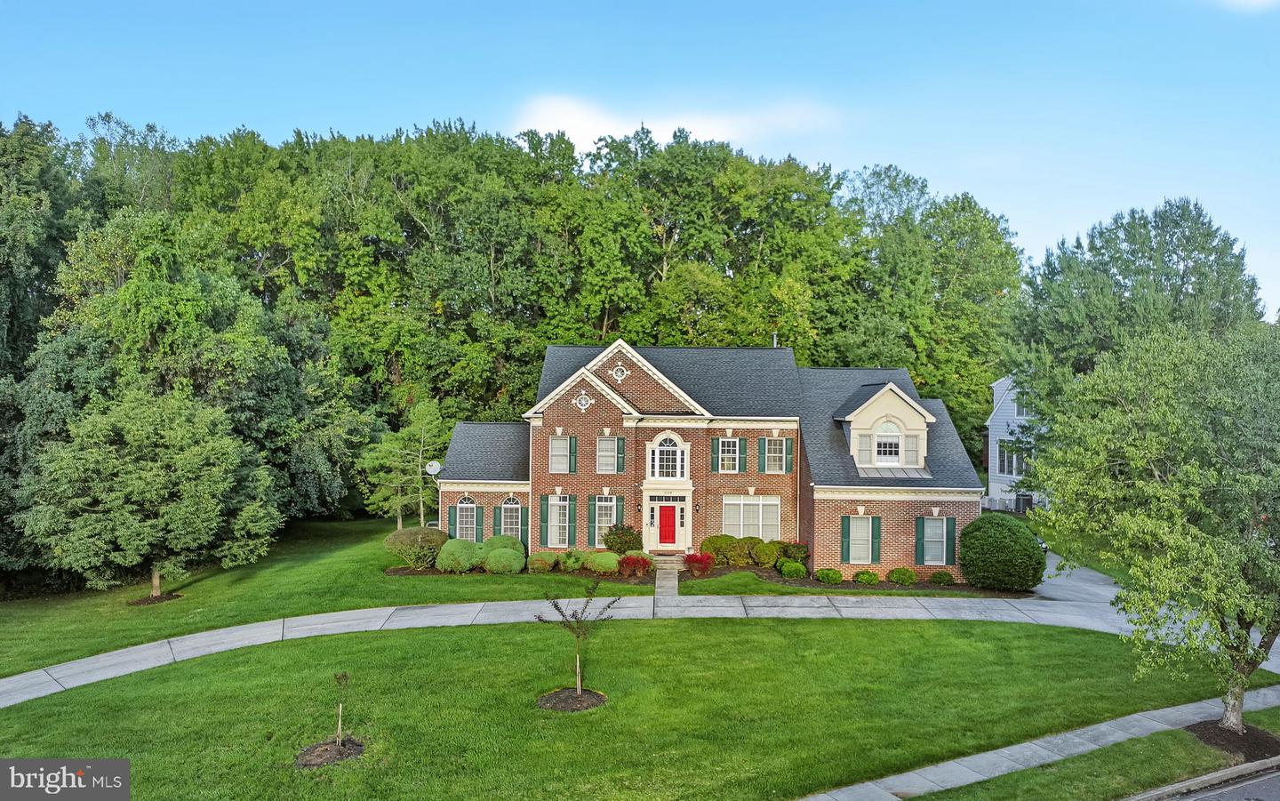 1709 Kings Manor Dr — photo